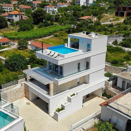 Villa Adastra Vinisce ภายนอก รูปภาพ