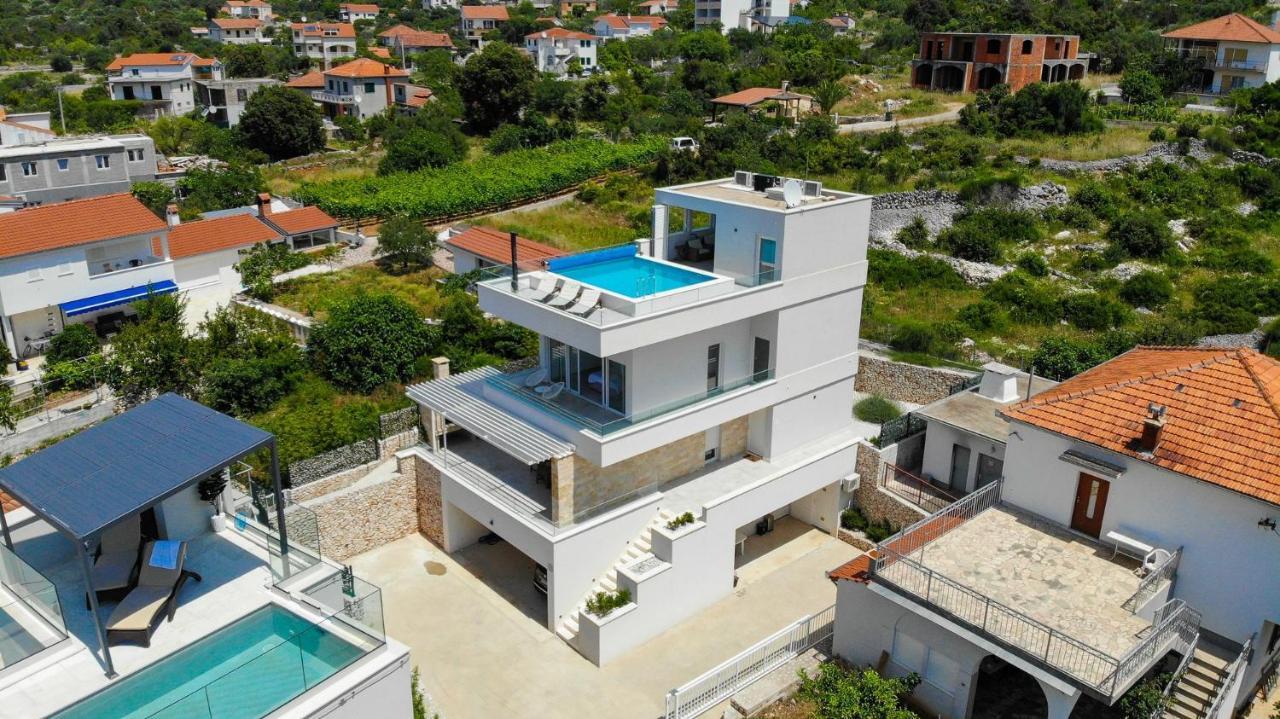 Villa Adastra Vinisce ภายนอก รูปภาพ