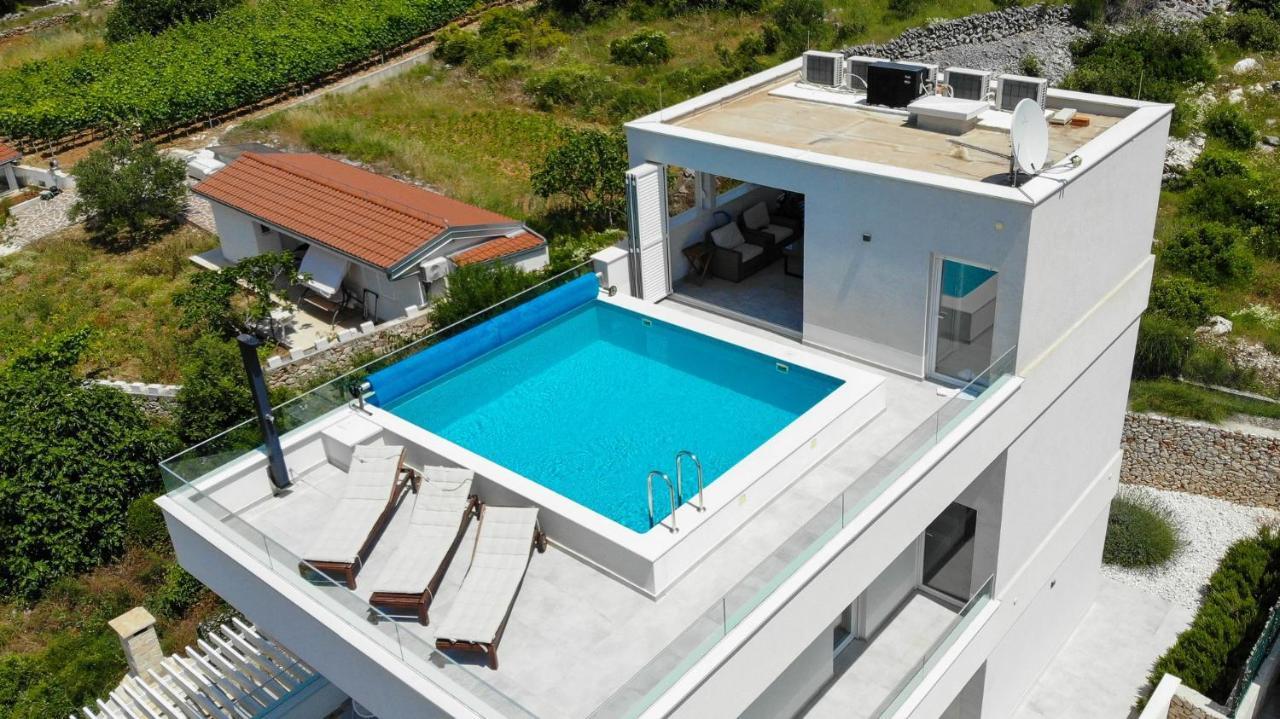 Villa Adastra Vinisce ภายนอก รูปภาพ