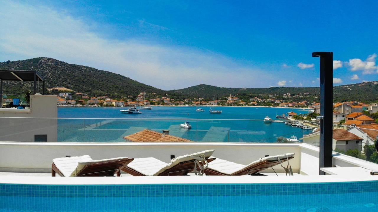 Villa Adastra Vinisce ภายนอก รูปภาพ