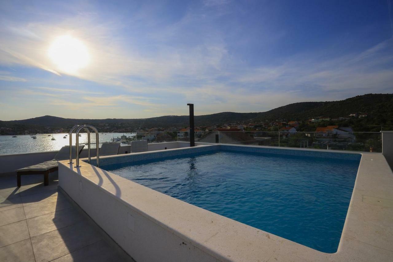 Villa Adastra Vinisce ภายนอก รูปภาพ